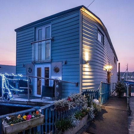 Houseboat Harbourside View Bed and Breakfast Newport  Eksteriør billede